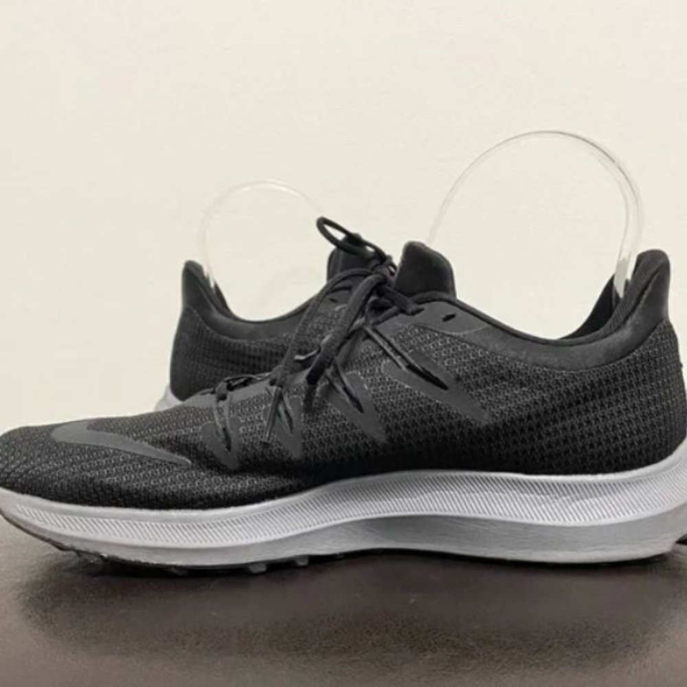 Nike Quest Mens Black Running Sneakers Shoes 8.5 AA7403-002 *No Box*